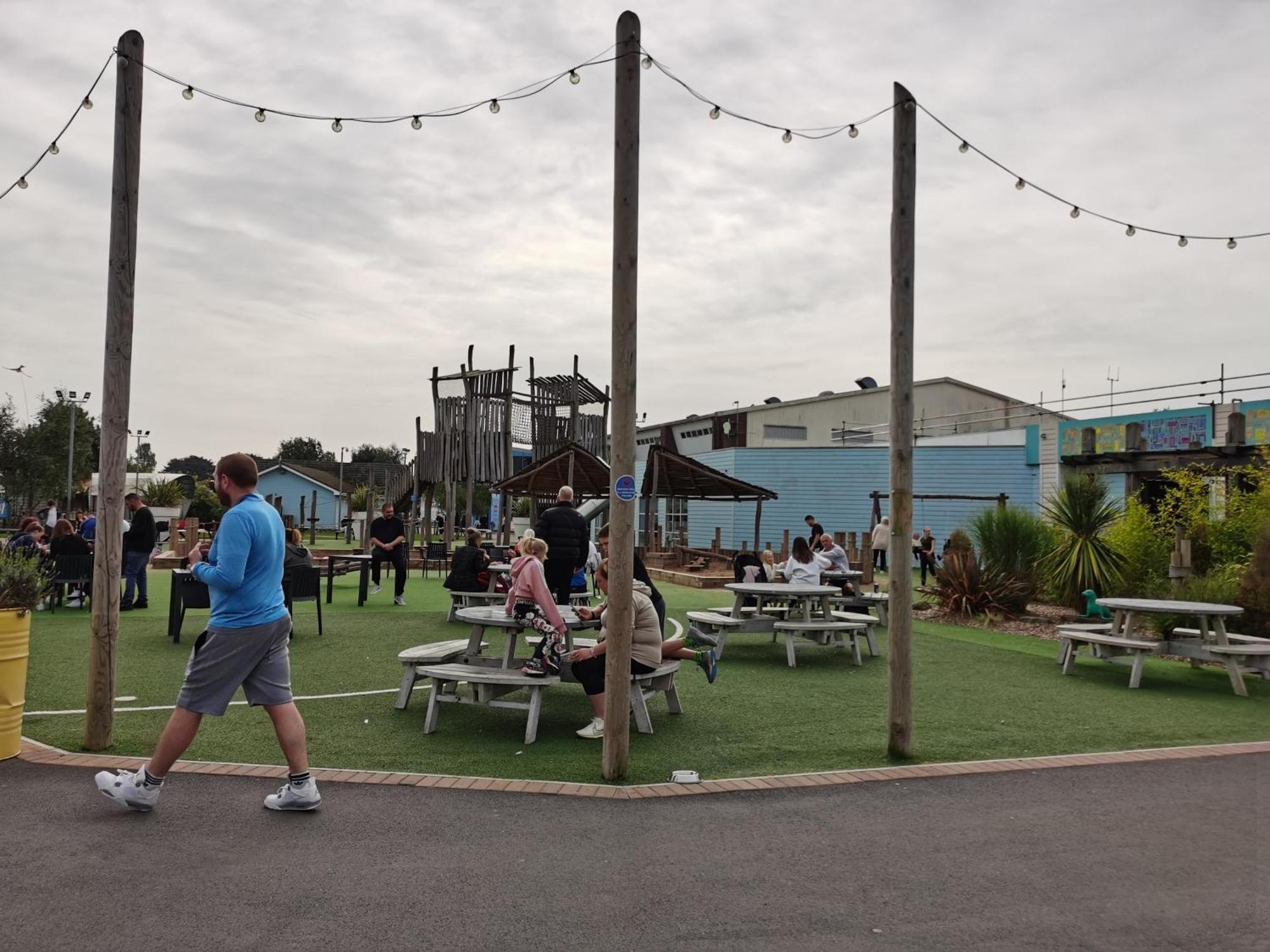 Golden Sands Beach Activities Sea Holiday Relax Mablethorpe Eksteriør bilde